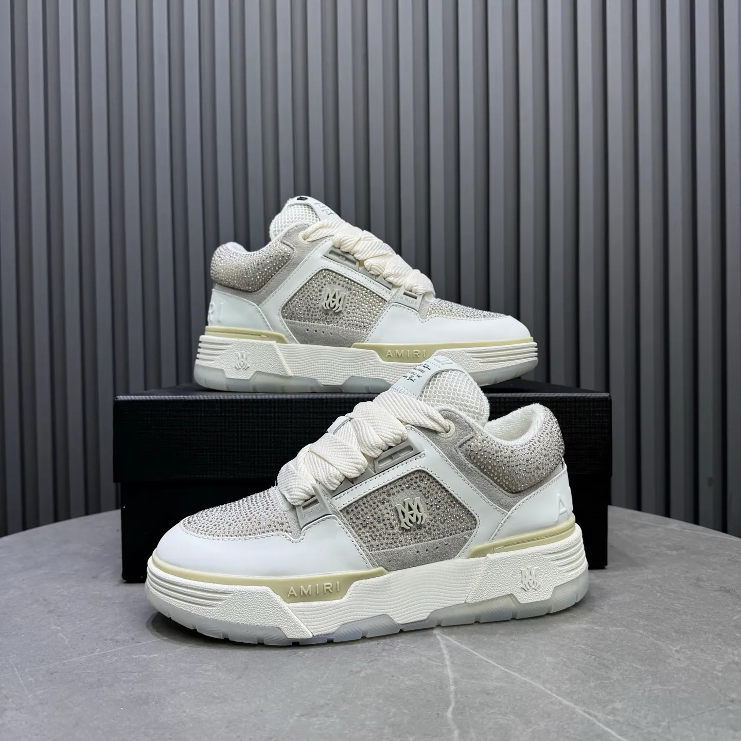 Men's shoes 💰760💰 AMIRI AMIRI fashion brand hot sale 🔥 Available all year round, couples 💑 Official website synchronization Imported fabrics 1⃣️ vs 1⃣️ replica, original factory special original sole, 35-45 (45. non-refundable)